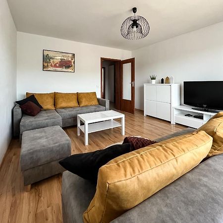 Uroczy Apartament Pod Skarpa ヴァドヴィツェ エクステリア 写真